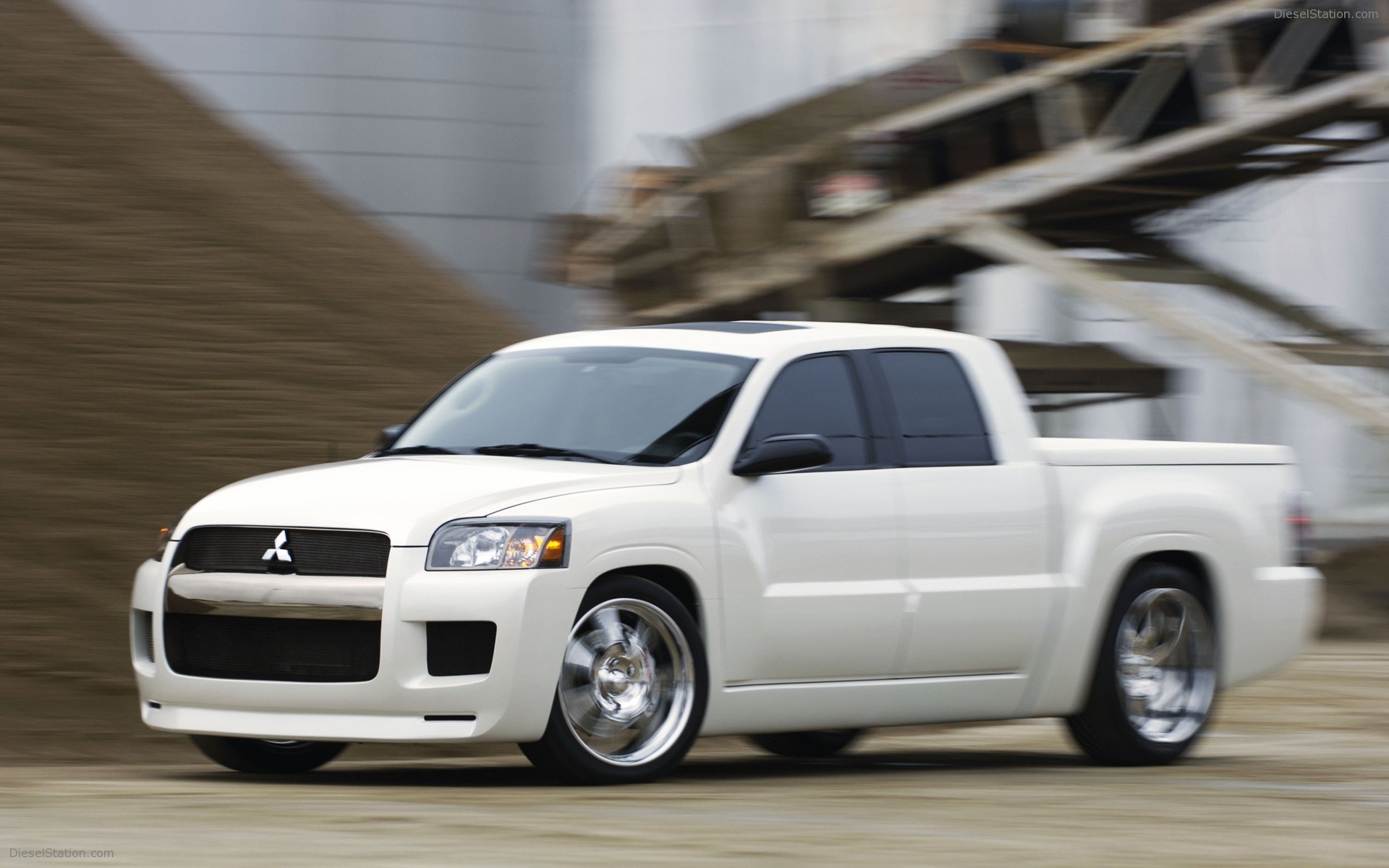 Mitsubishi Street Raider Concept